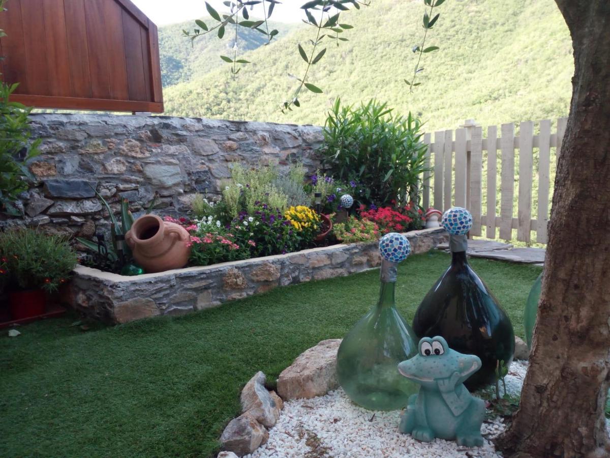 Lo Sporting bed&breakfast Nasino Exterior foto